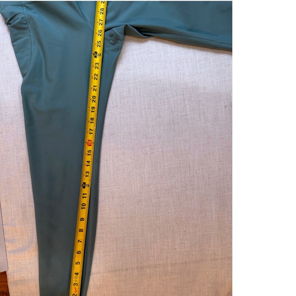 Old Navy Active Elevate Go Dry Leggings Women S Sage Green High Waisted Pockets - Picture 6 of 8